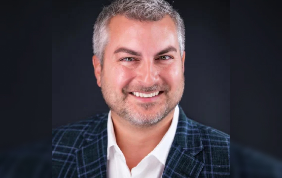 Dr. Jonathan Ouellette