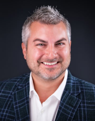 Dr. Jonathan Ouellette